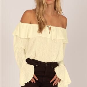 AMUSE SOCIETY Cropped Bell Sleeve Ruffle Off The Shoulder Pastel Yellow Small
